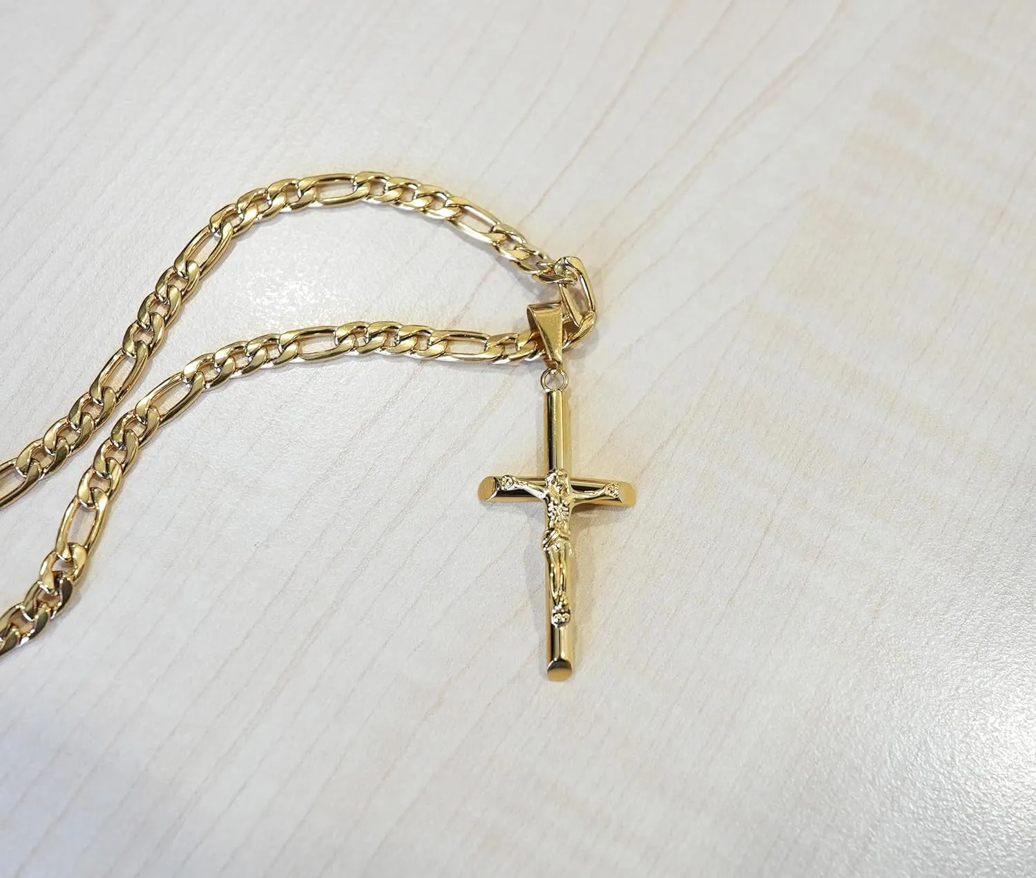 14K Gold Cross Crucifix Necklace Pendant Charm with 5MM Figaro Chain Gift for Men Women Jesus Crucifix Baptism Religious Gift