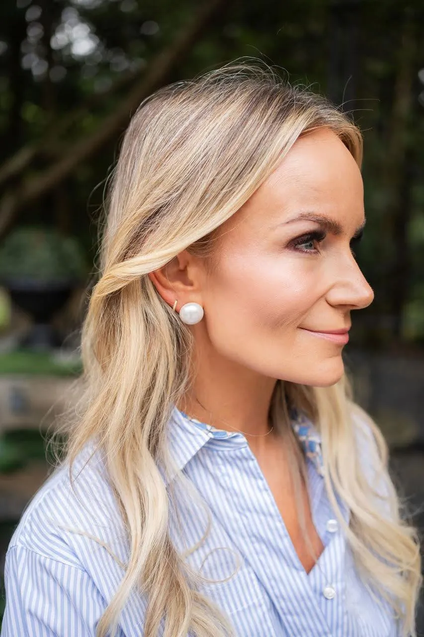 18mm Barrett Flat Pearl Studs
