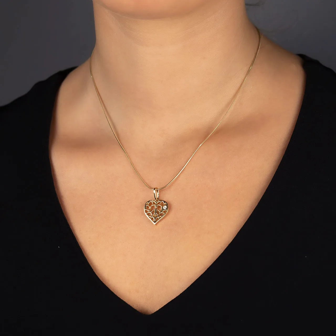9 Carat Yellow Gold & Diamond Heart of Yorkshire Pendant
