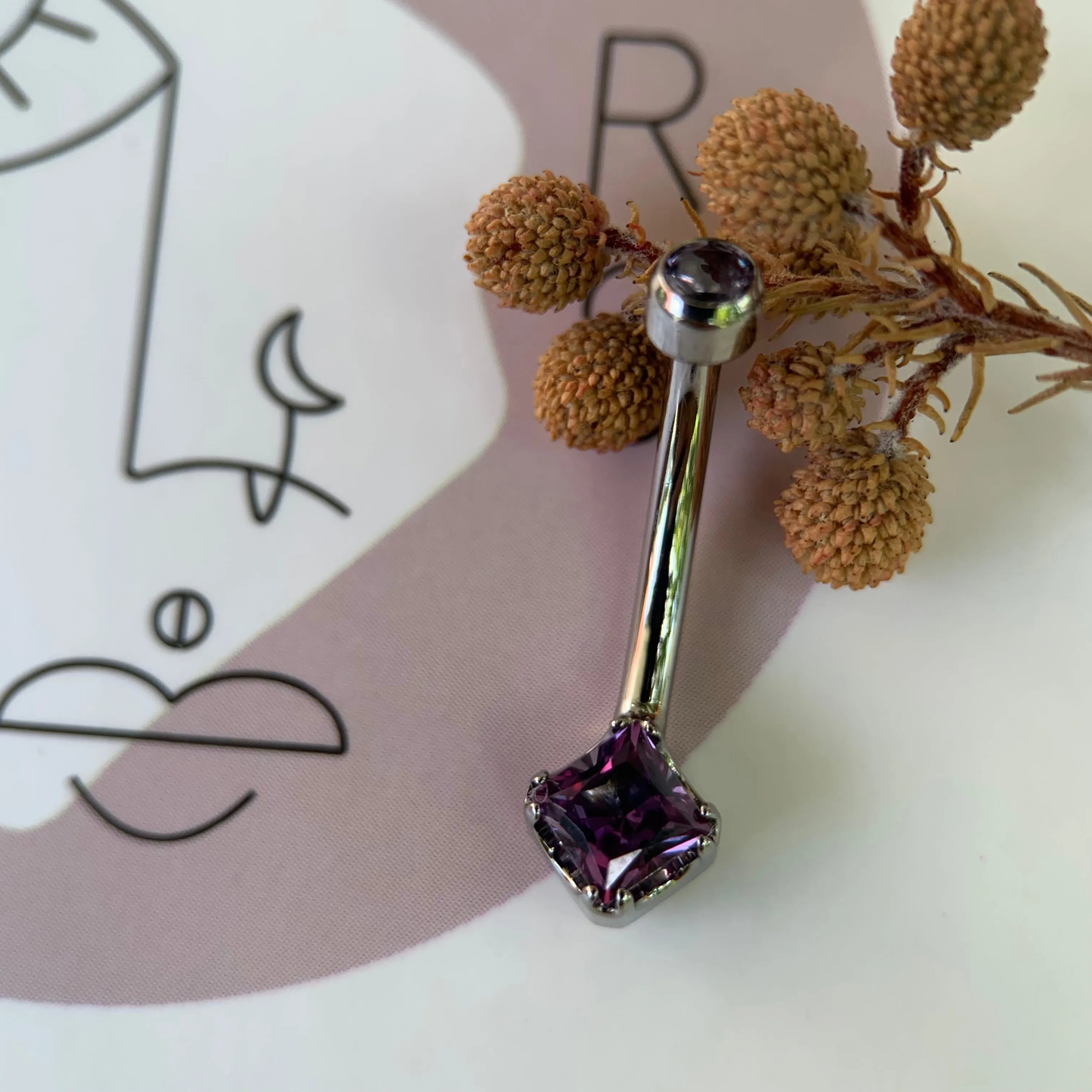 Anatometal Princess-Cut Navel Curve