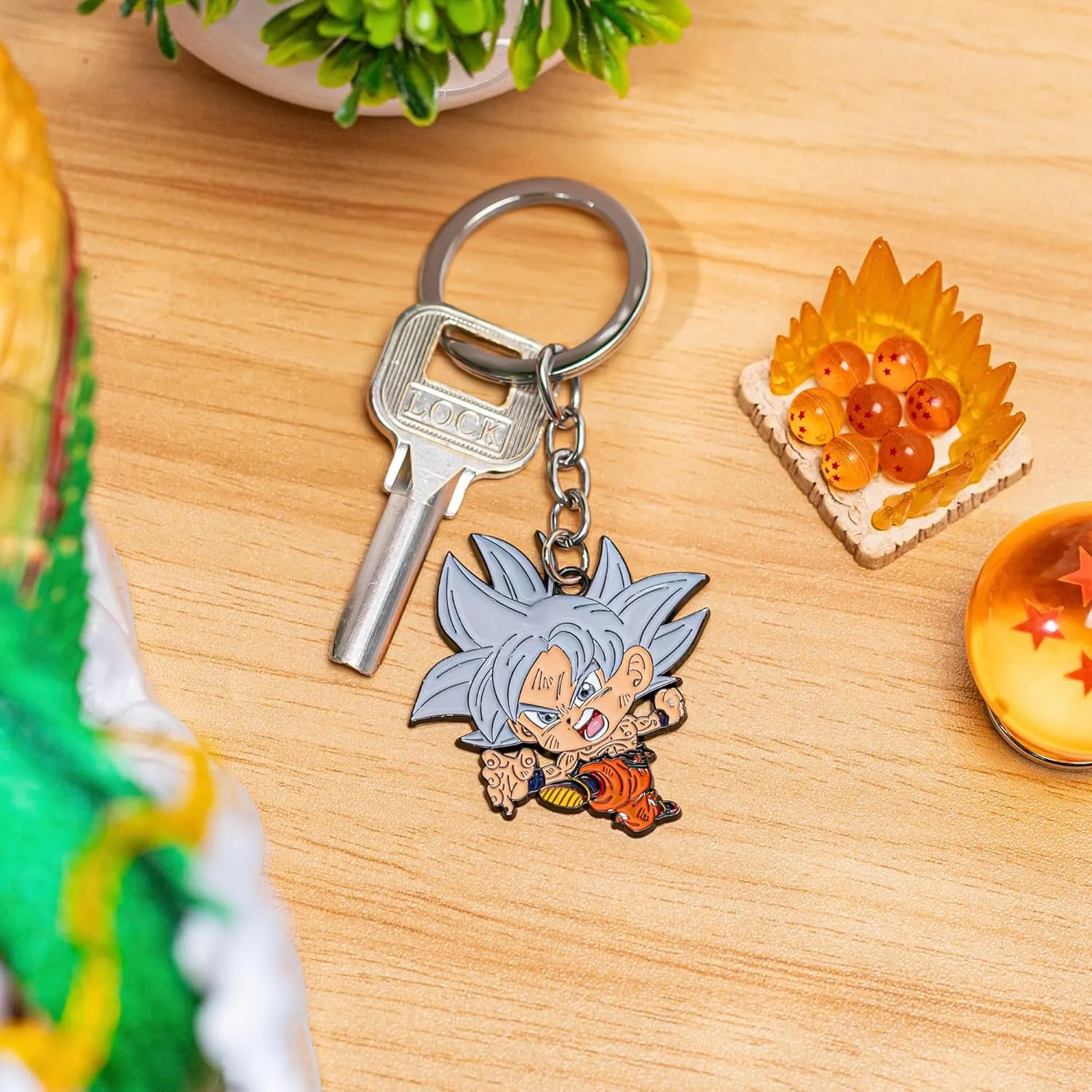 Anime Keychain with Gift Box, Anime Merch with Dragon Ball Charms, Durable Dragon Ball Keychain Accessories