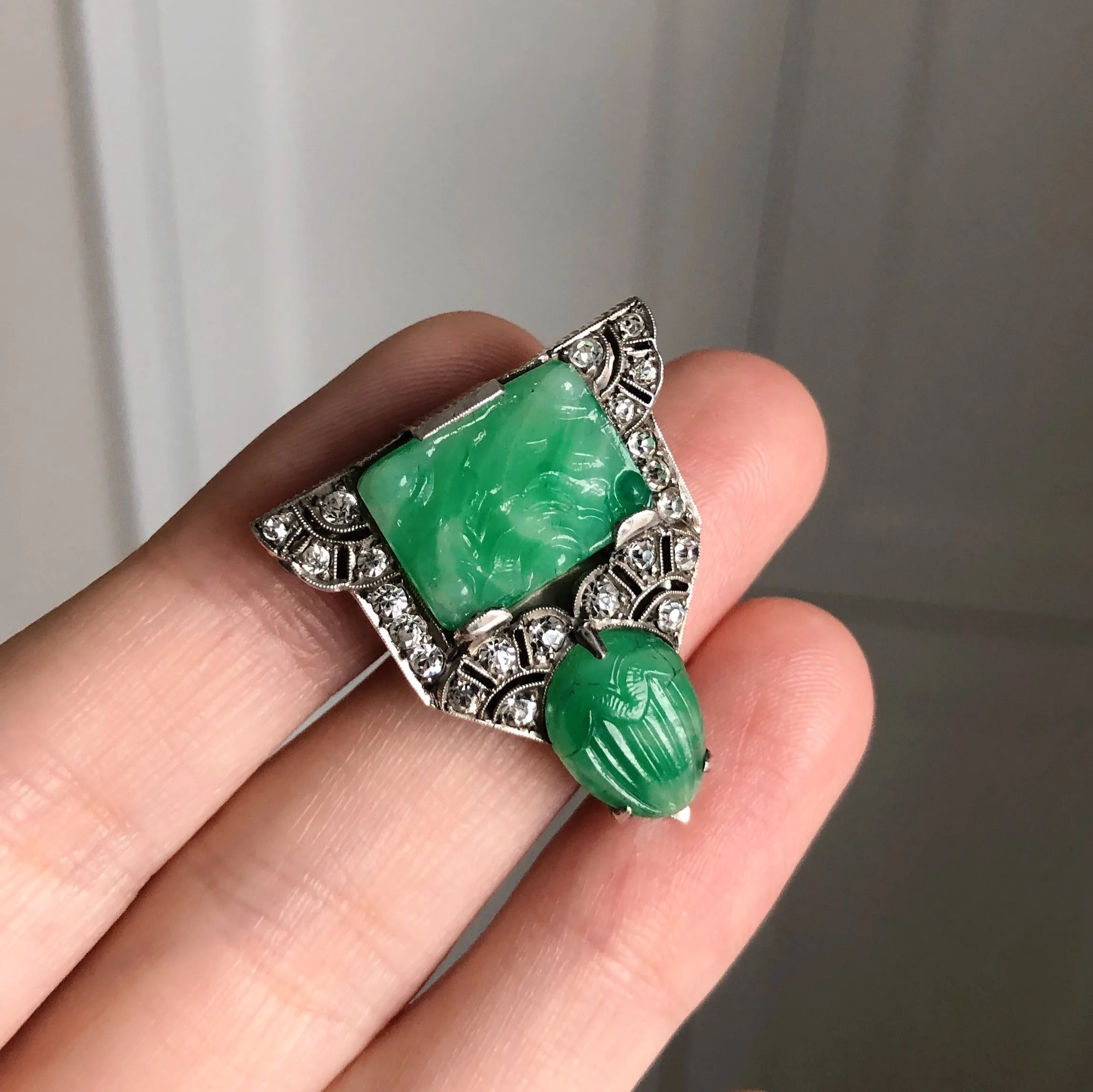 Antique Silver Jade Glass Paste Clip