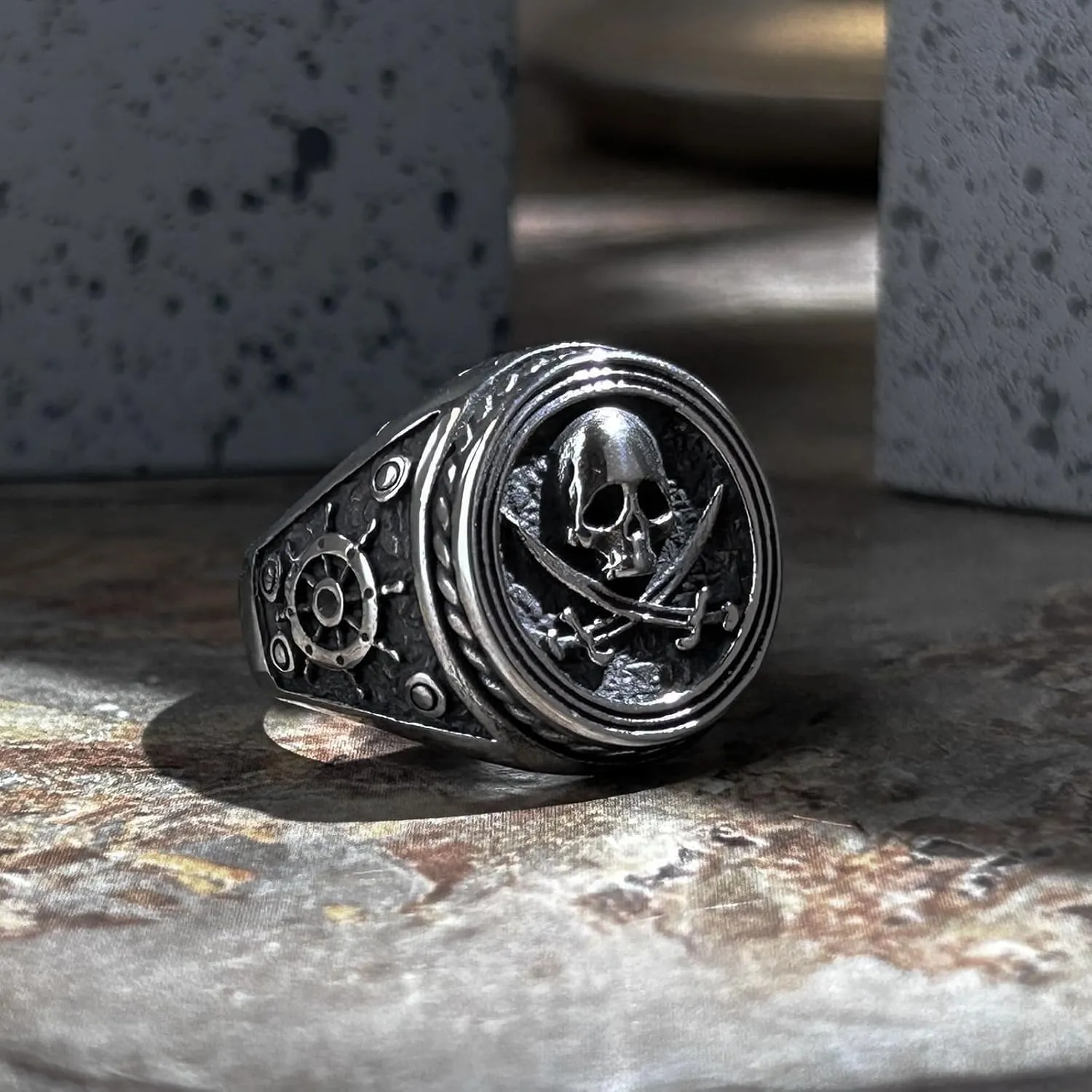 bahamut Mens Pirate Captain Skull Knife Ring for Men Gothic Punk Halloween Biker Stainless Steel Vintage Jewelry
