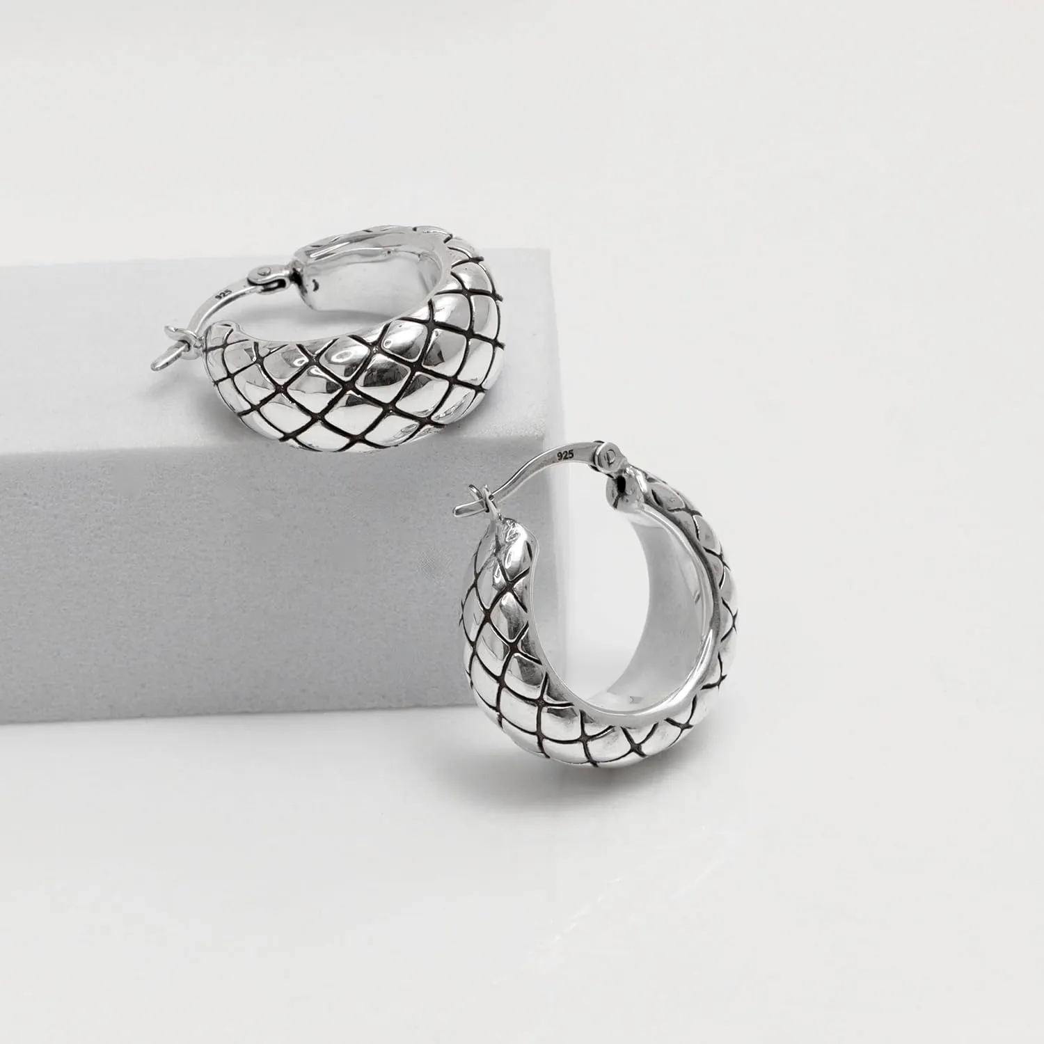 Charmsy Women's 925 Sterling Silver Chunky Hoop Earrings Jewelry | Classic Textured Click-Top Hoops Earring | Silver Hoop Earrings for Women