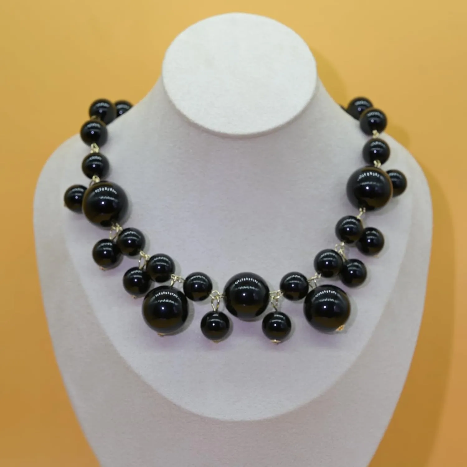 Chunky Pearl necklace for Women Trendy Imitation Pearl Necklace for Women and Men Multi Strand Colorful Plated Beaded Necklace Set
