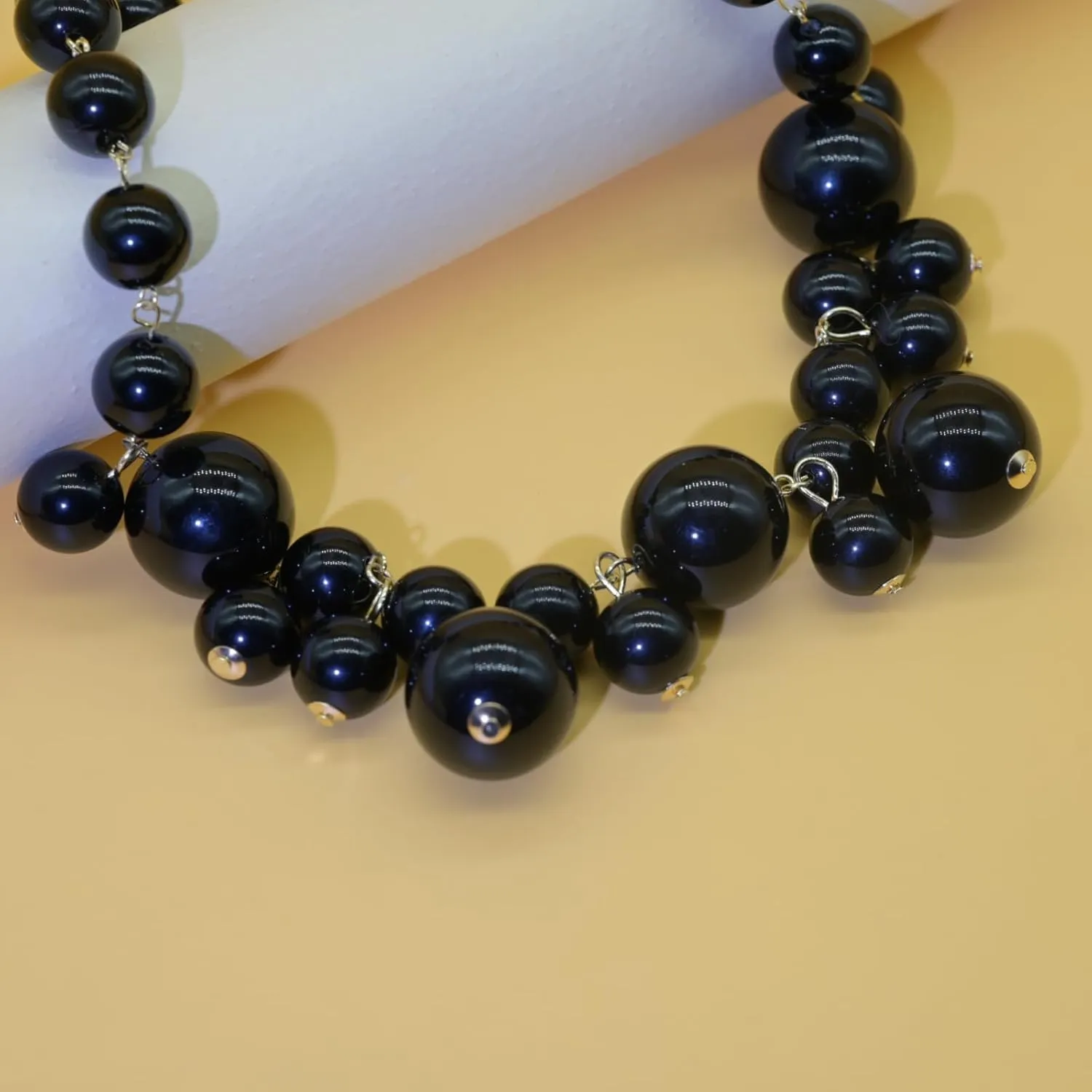 Chunky Pearl necklace for Women Trendy Imitation Pearl Necklace for Women and Men Multi Strand Colorful Plated Beaded Necklace Set