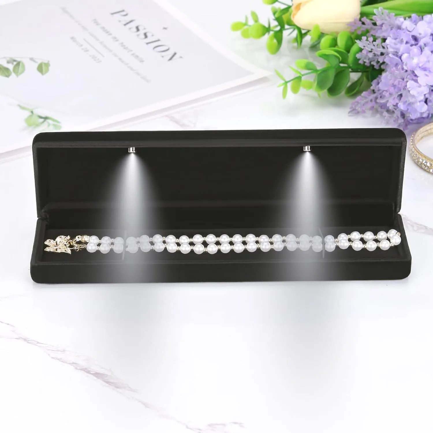 Classic Metal Glossy Jewelry Necklace Long Chain Gift Box with LED Light, Velvet Jewelry Pendant Storage Display Case for Proposal Engagement Wedding Anniversary Birthday Ceremony (Black)