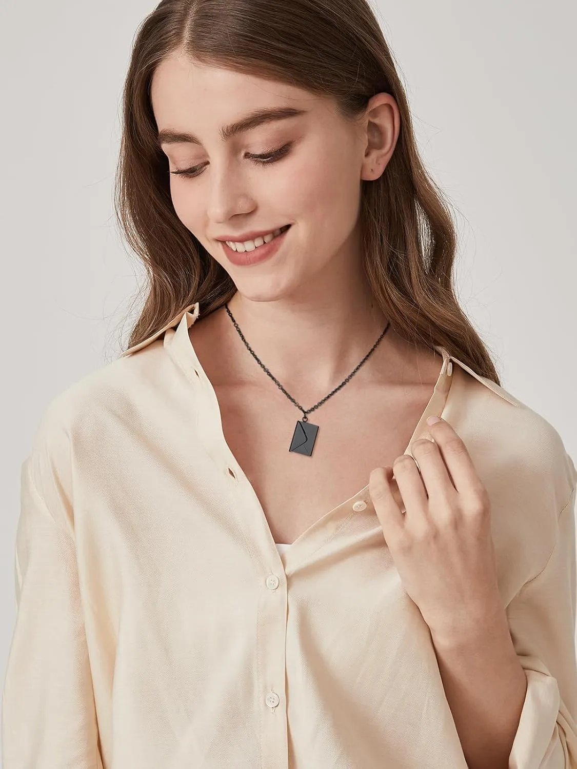 Custom4U Personalized Envelope Necklace with Picture Message Custom Love Letter Locket Necklace for Women Silver/Gold/Rose Gold/Black Birthday Mothers Day Photo Jewelry Gifts for Mom Wife (Gift Box)