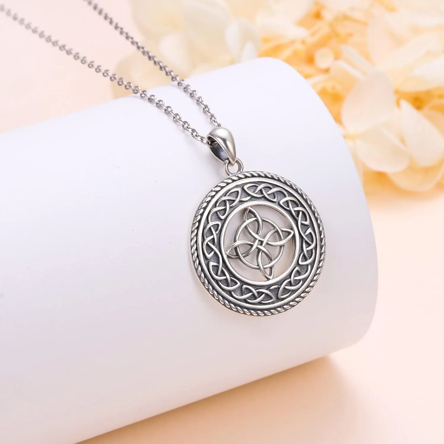 DAOCHONG 925 Sterling Silver Jewelry Oxidized Good Luck Irish Knot Celtic Medallion Round Pendant Necklace, 20 inch
