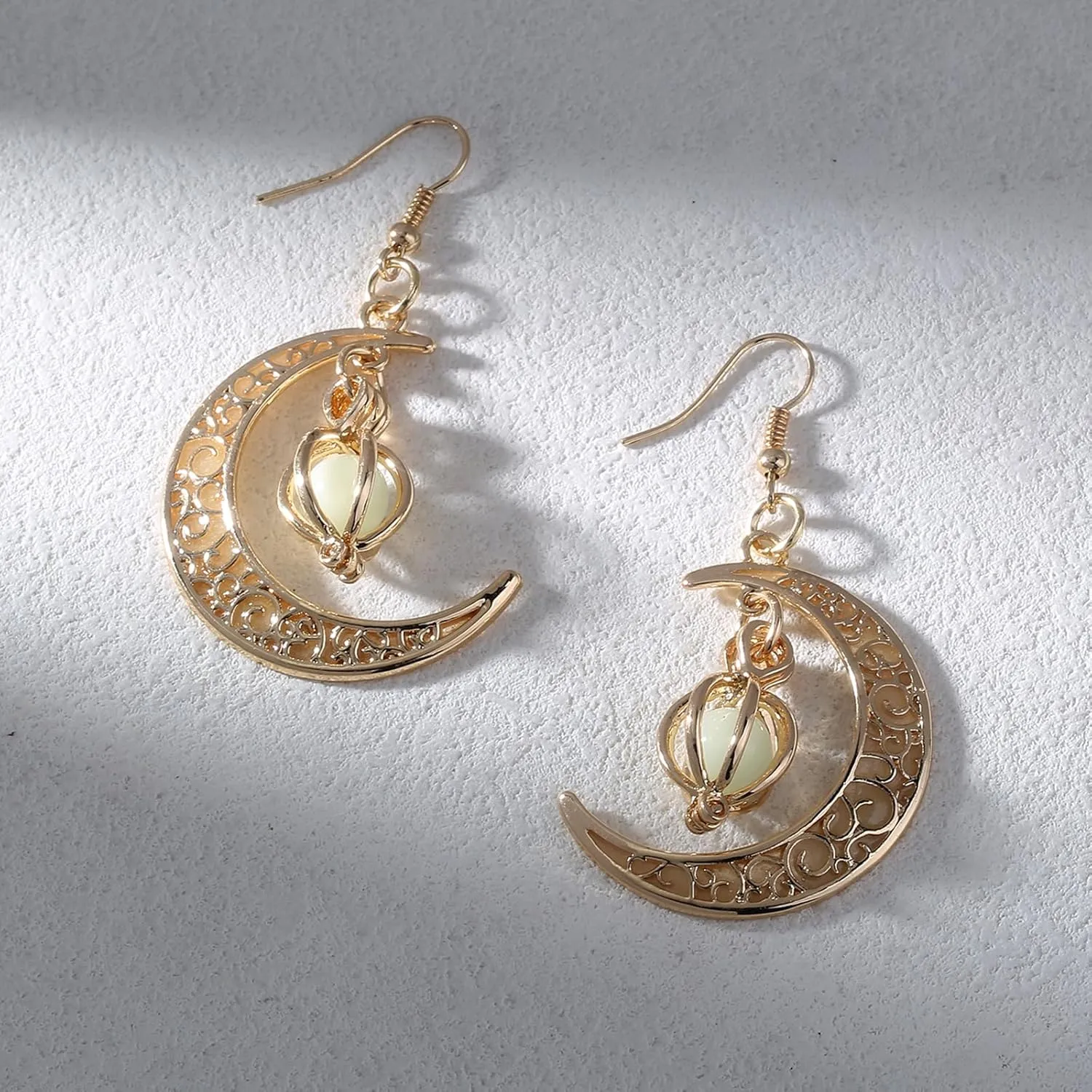 EEQQBZ Glow in The Dark Silver Crescent Moon Earrings - Glowing Blue Moon Charm - Magical Fantasy Fairy Glowing Earrings - Glow Jewelry