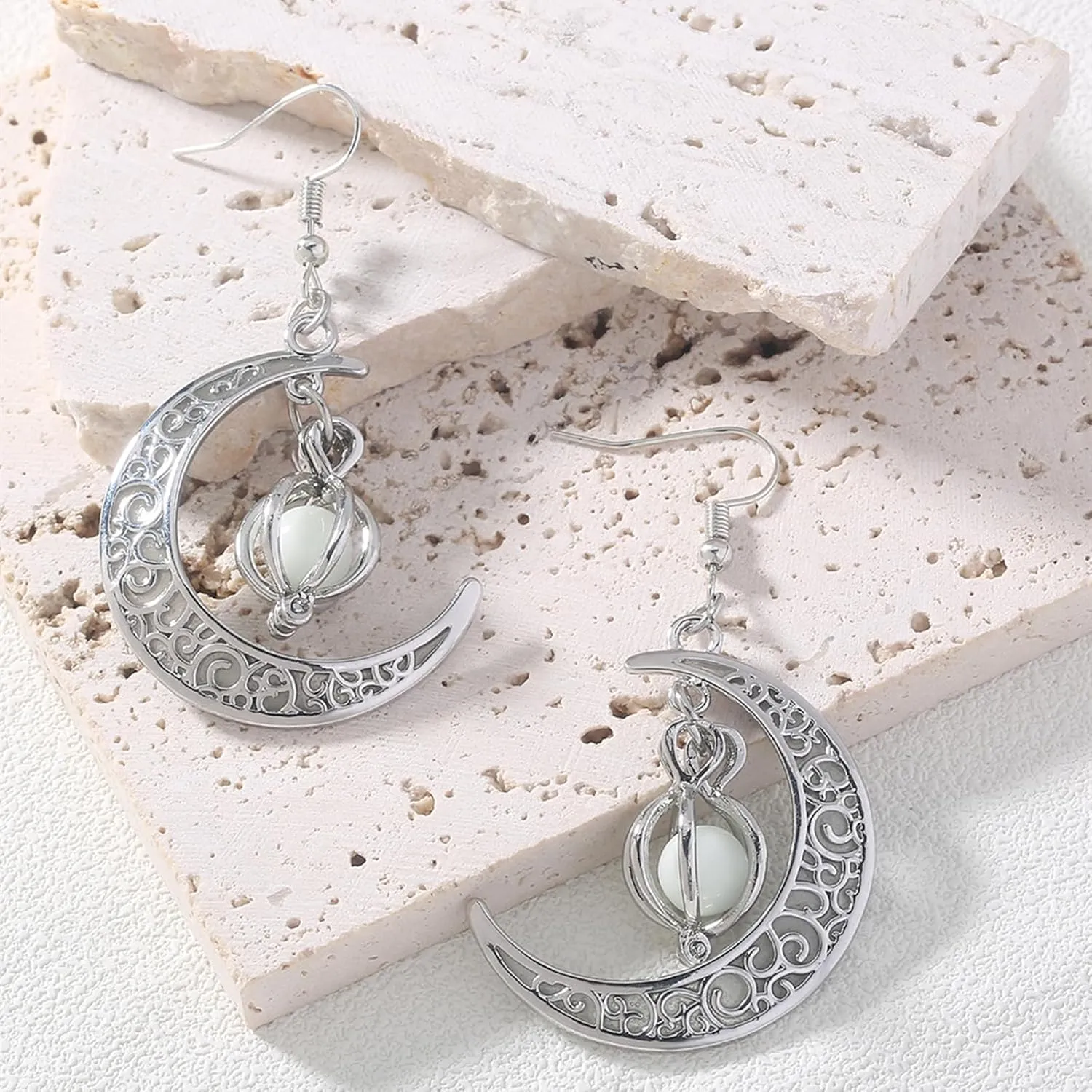 EEQQBZ Glow in The Dark Silver Crescent Moon Earrings - Glowing Blue Moon Charm - Magical Fantasy Fairy Glowing Earrings - Glow Jewelry