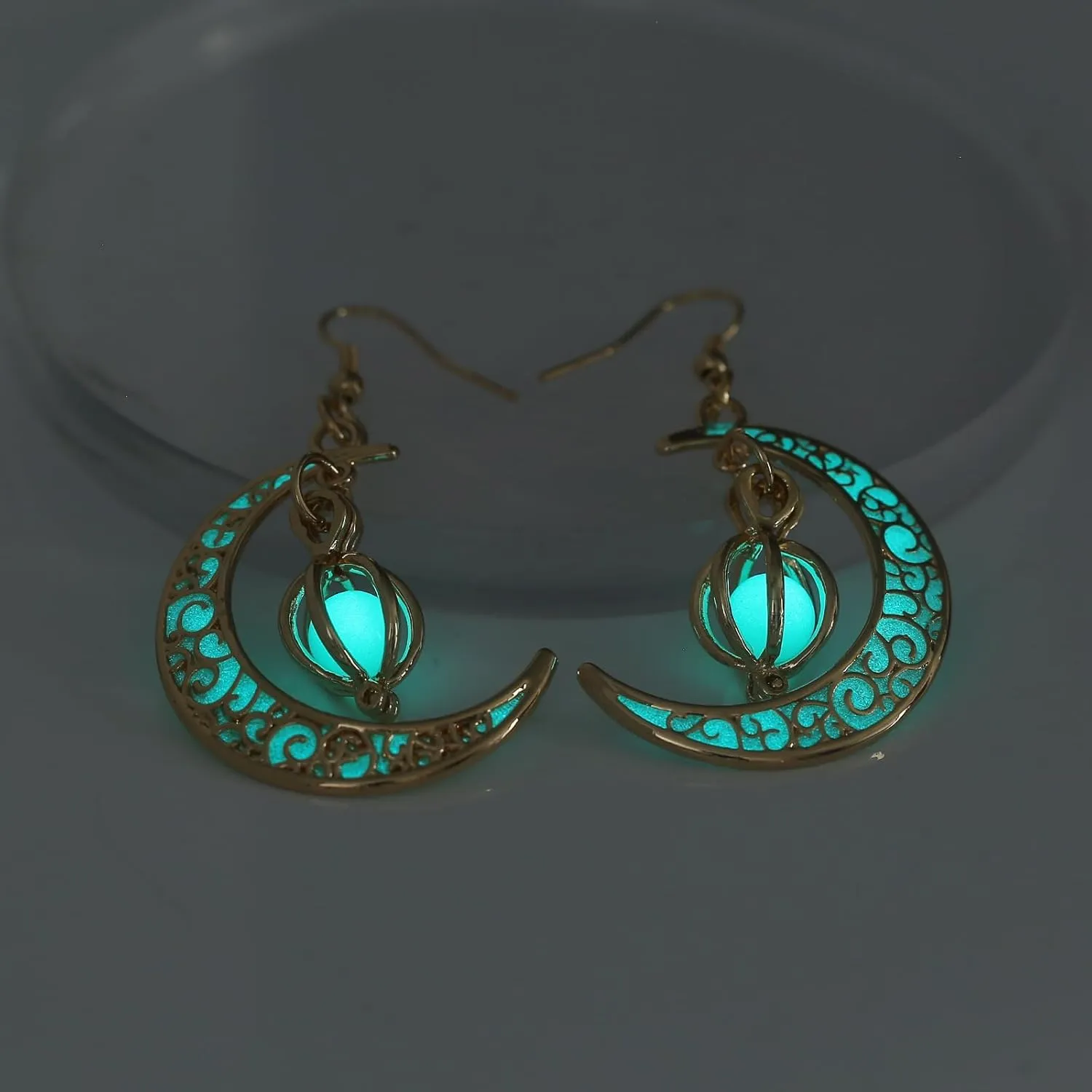 EEQQBZ Glow in The Dark Silver Crescent Moon Earrings - Glowing Blue Moon Charm - Magical Fantasy Fairy Glowing Earrings - Glow Jewelry
