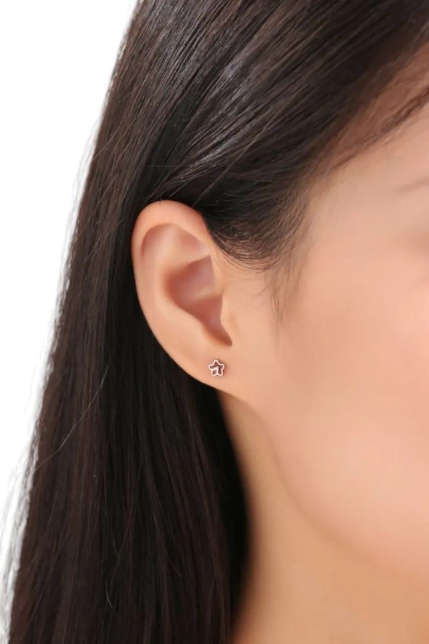 Flower stud earrings