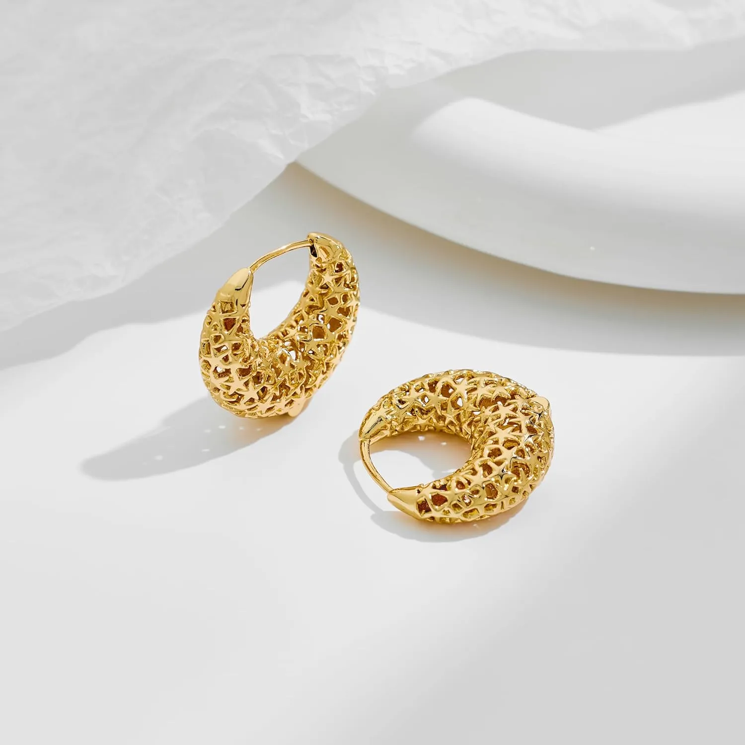 Gold Hoop Earrings for Women Chunky Minimalist Geometric Huggie Hoop Earrings Dainty Thick Y2K Preppy Earrings