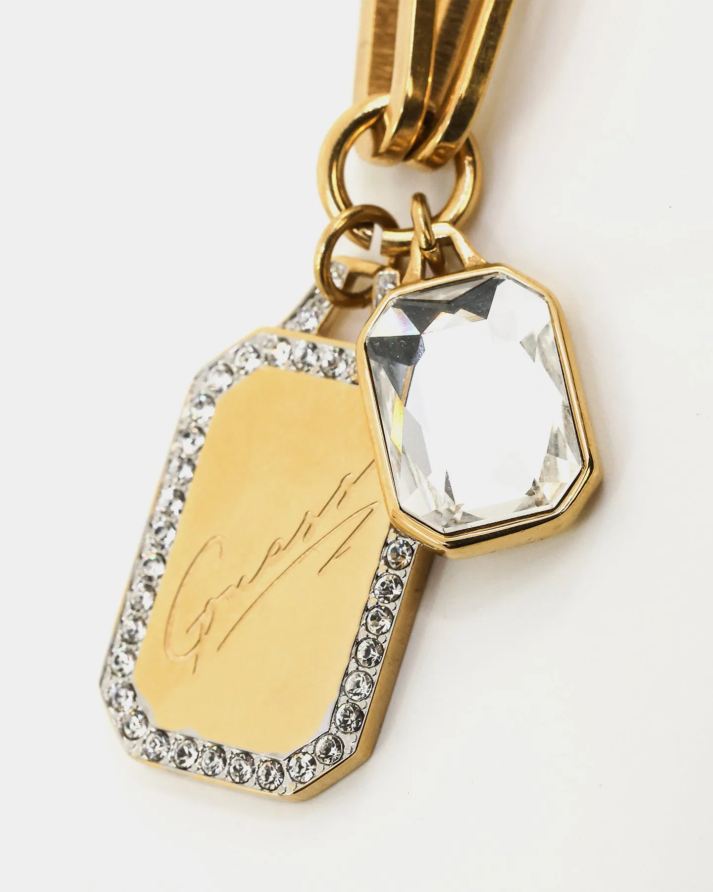 Guess Mainline Women's Single Chain Tag 15-17" Choker Necklace Gold