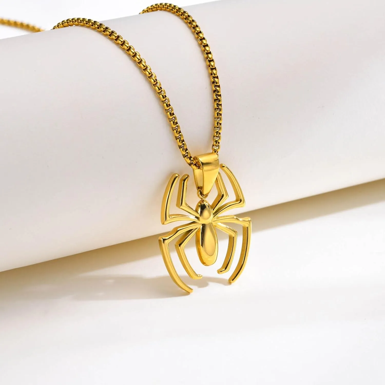 Hisatan Spiderman Gift Necklace Spider Pendant Necklace for Men, Silver/Gold/Black Stainless Steel Spider Chain Spider Man Christmas Gifts Jewelry for Spider-man Fans Men Women