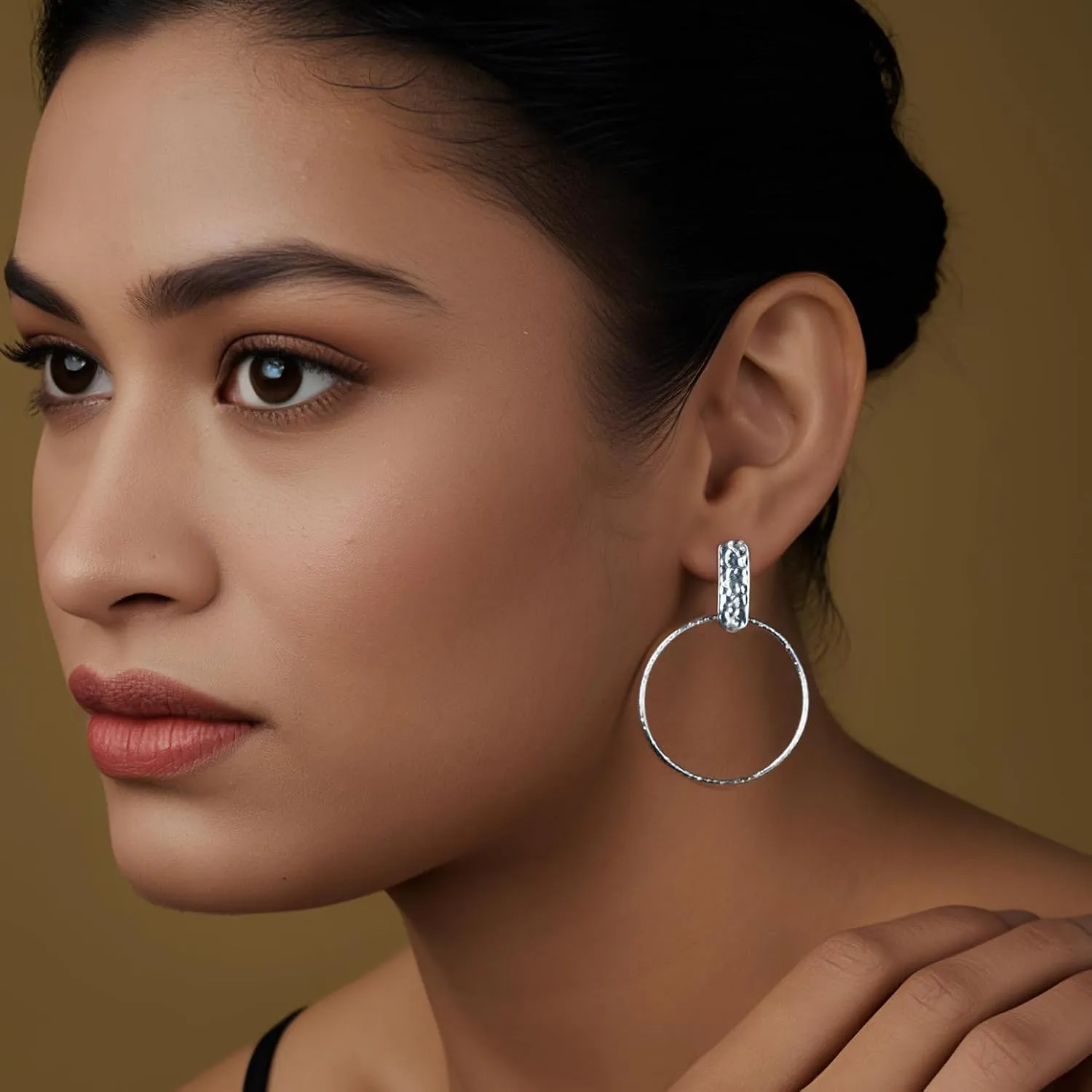 LeCalla 925 Sterling Silver Hammered Earrings Lightweight Italian Classic Handmade Textured Hammered Drop Dangle Earring for Women