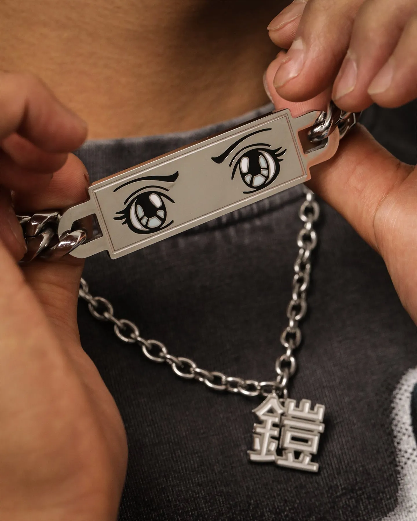 Loiter Armoured Eyes Chain Silver
