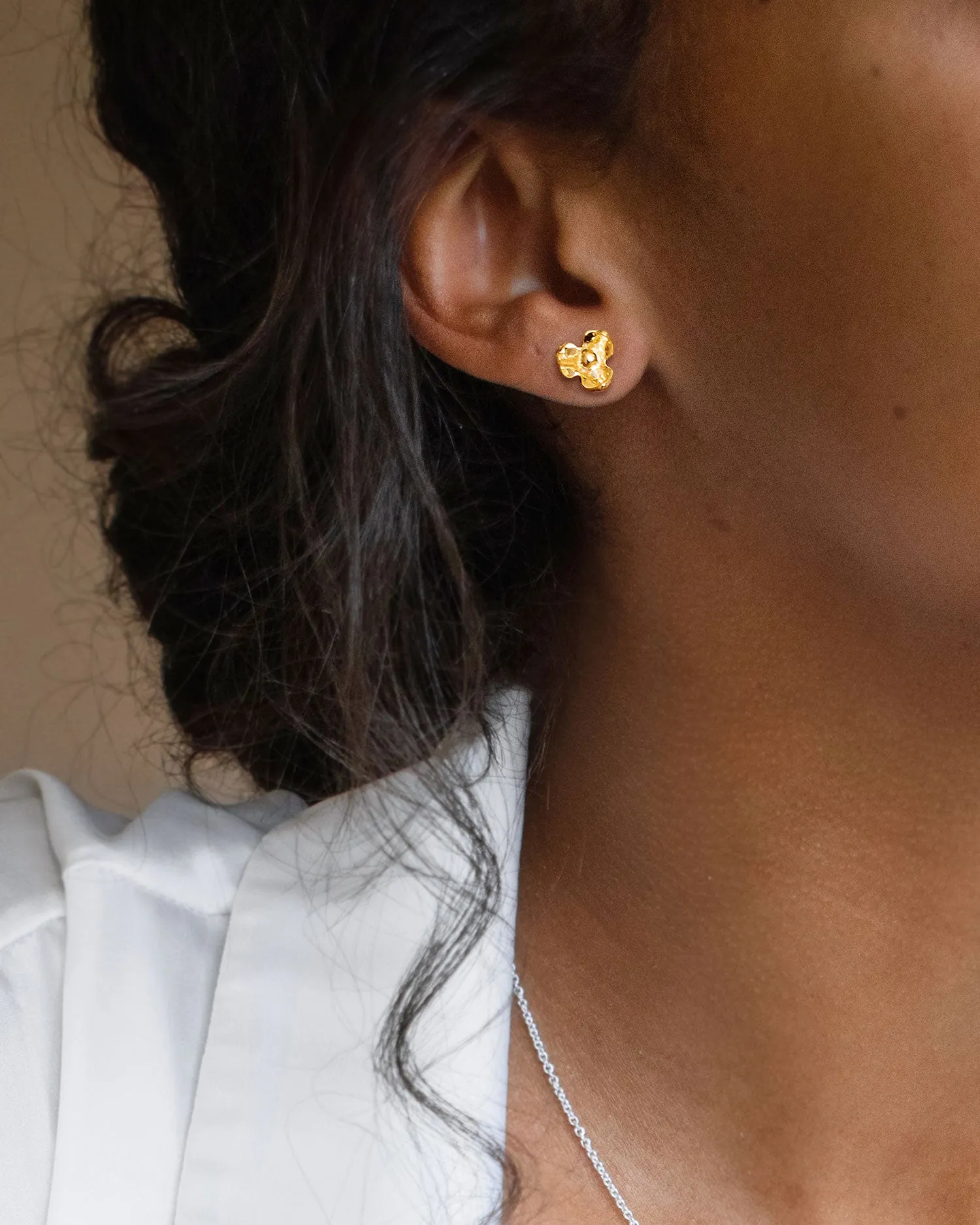 Lotus studs gold