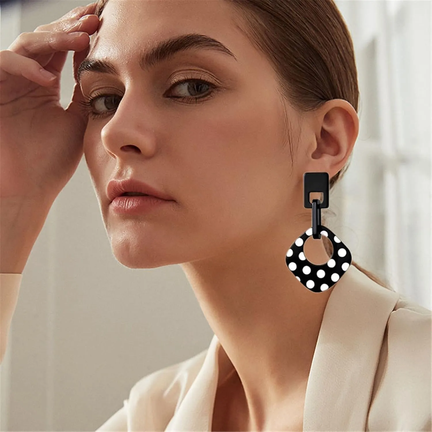 ONLYJUMP Exaggerated Geometry Earrings Acrylic Round Square Triangle Heart Dangle Earrings for Women Multilayer Bohemia Earrings Classic Retro Minimalist Earrings Statement Jewelry
