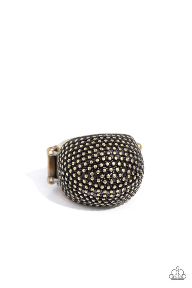 Paparazzi Ring ~ Packed Up - Brass