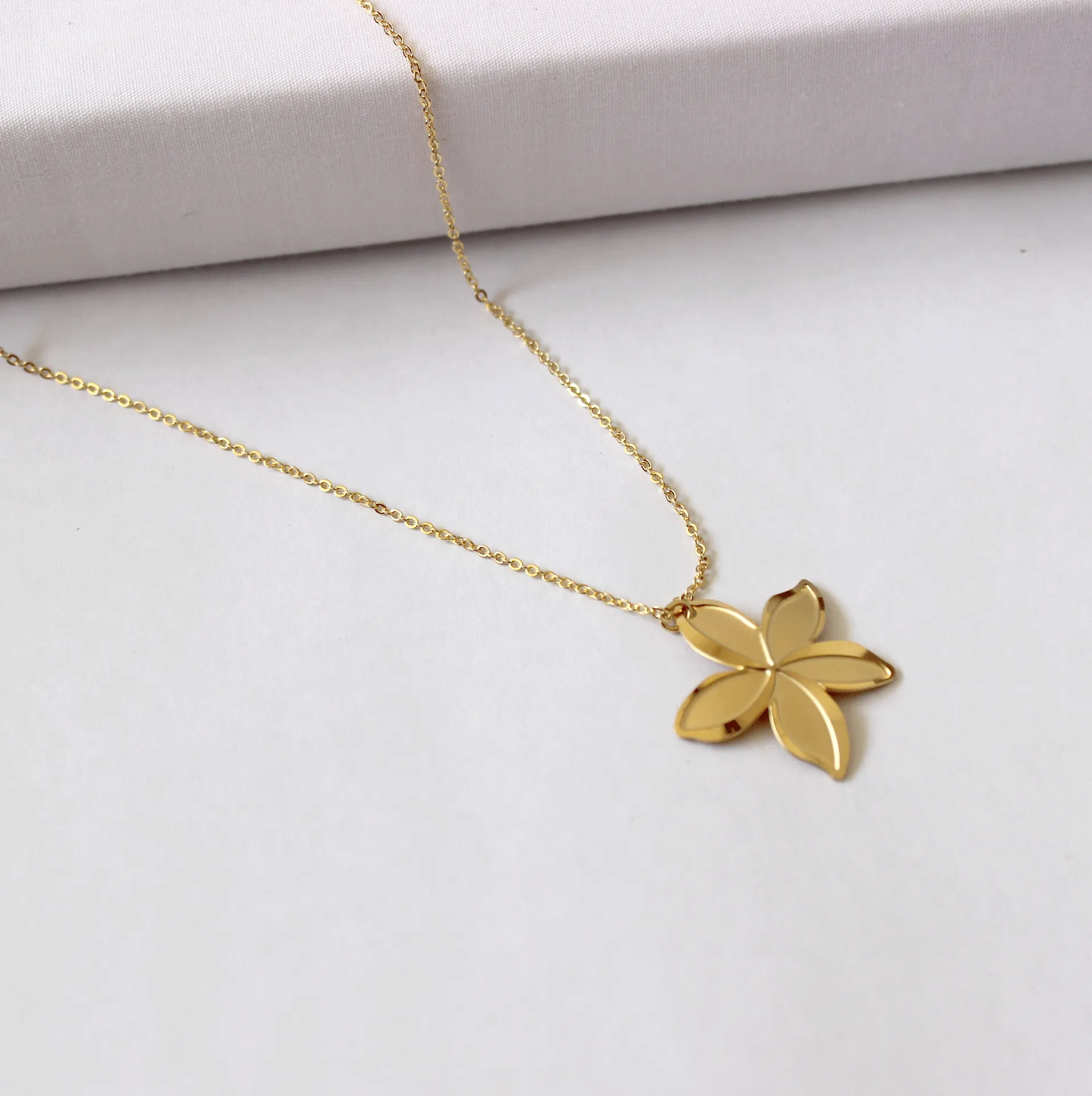Plumeria Medium Necklace