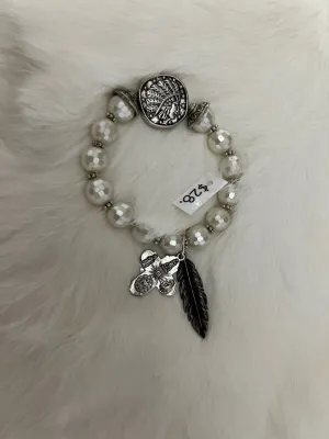 Sandra Ling Indian Head Pearl and Feather Stretch Bracelet