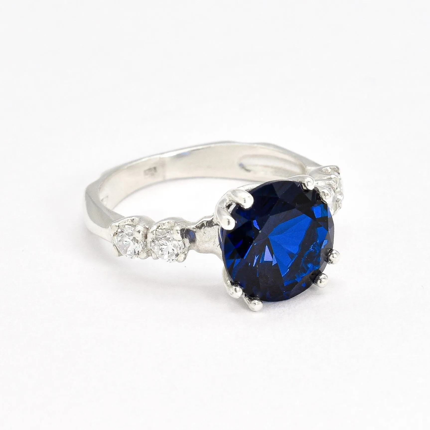 Sapphire Promise Ring - Classic Blue Ring - Round Vintage Ring