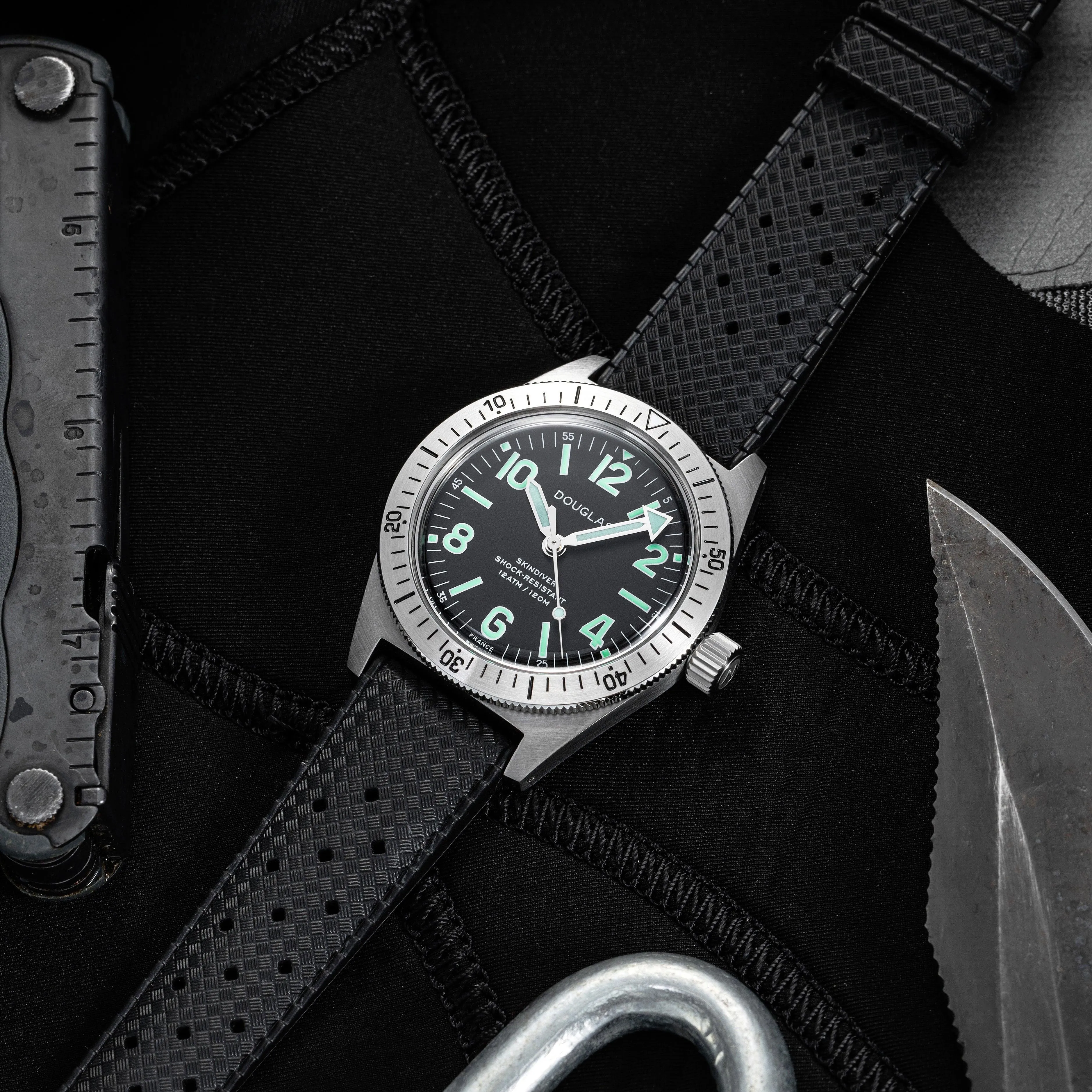 Skindiver Professional Tool-Watch - Green Lum & Black Dial