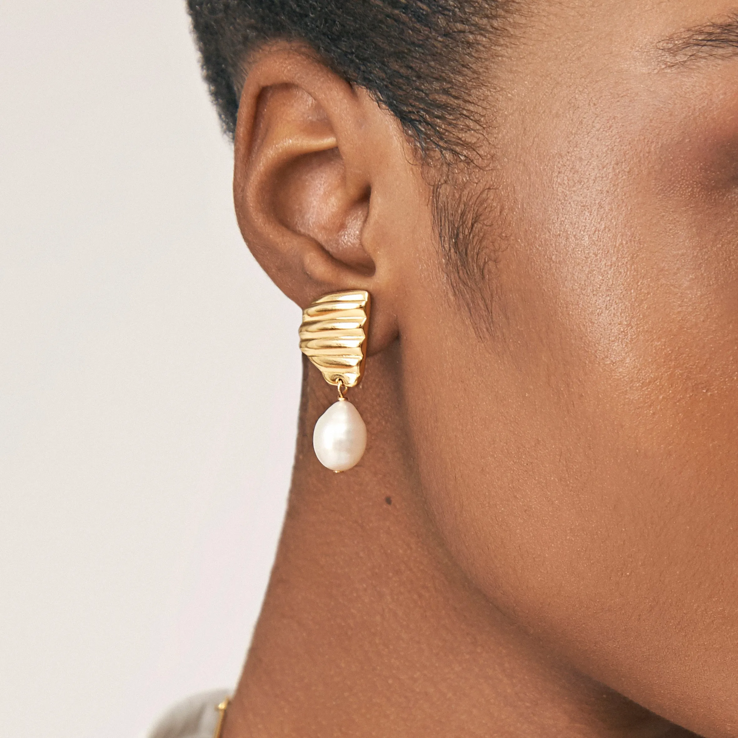 Sunray Pearl Studs - Gold