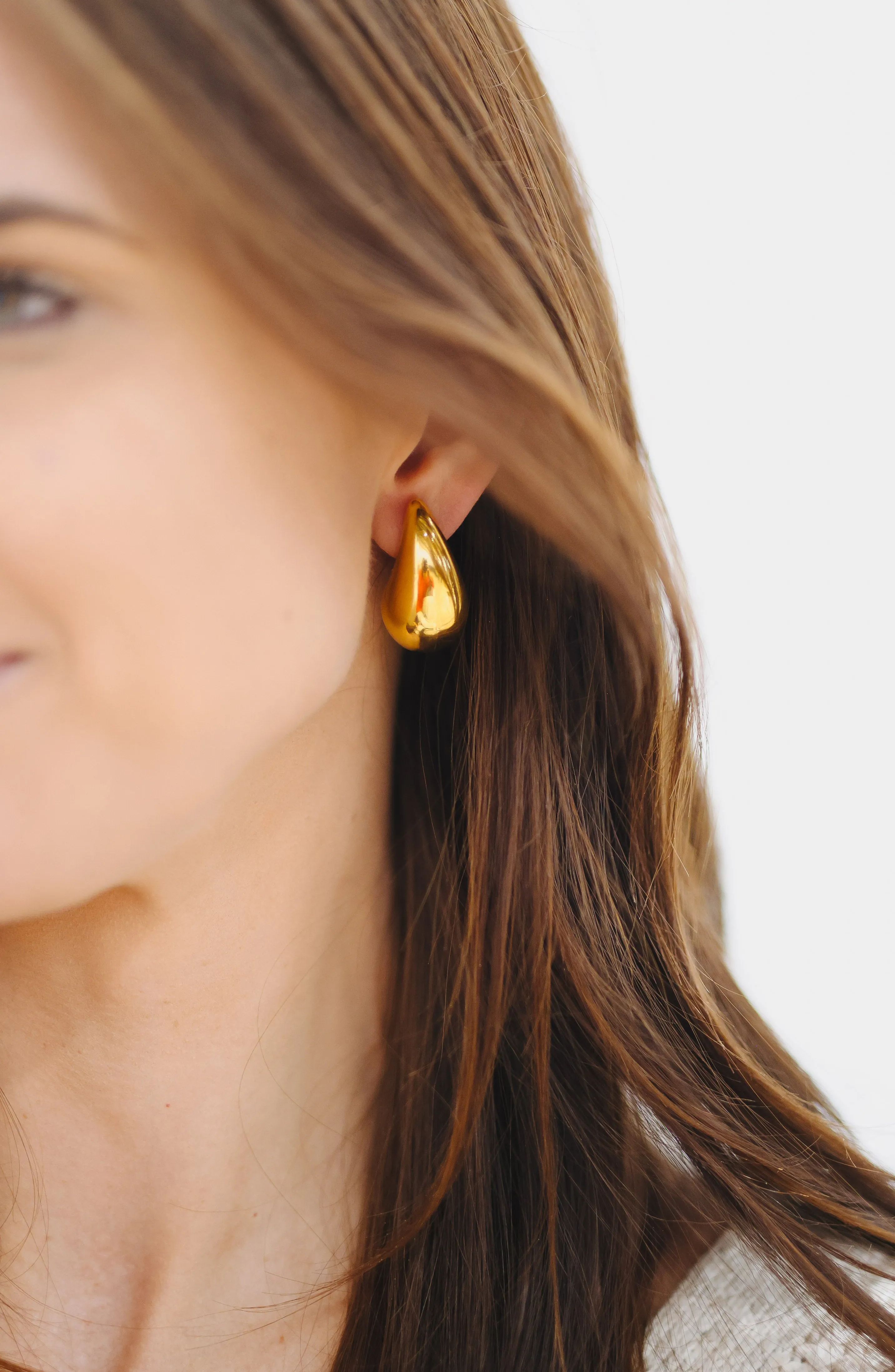 Teardrop Zaana Hoop Stud