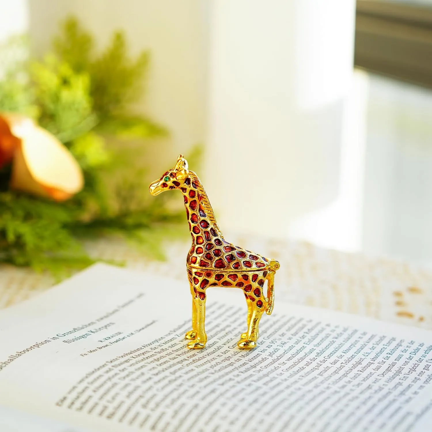 YU FENG Ring Holder Hinged Trinket Boxes for Gifts,Jewelry Boxes Organizer Display Holder (giraffe trinket box)